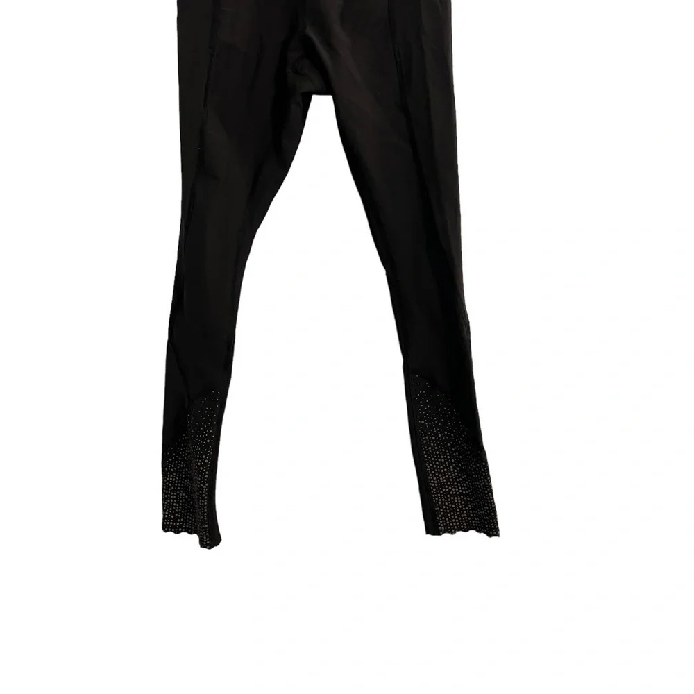 Lululemon Black Cropped Training Leggings - Picture 2 of 8